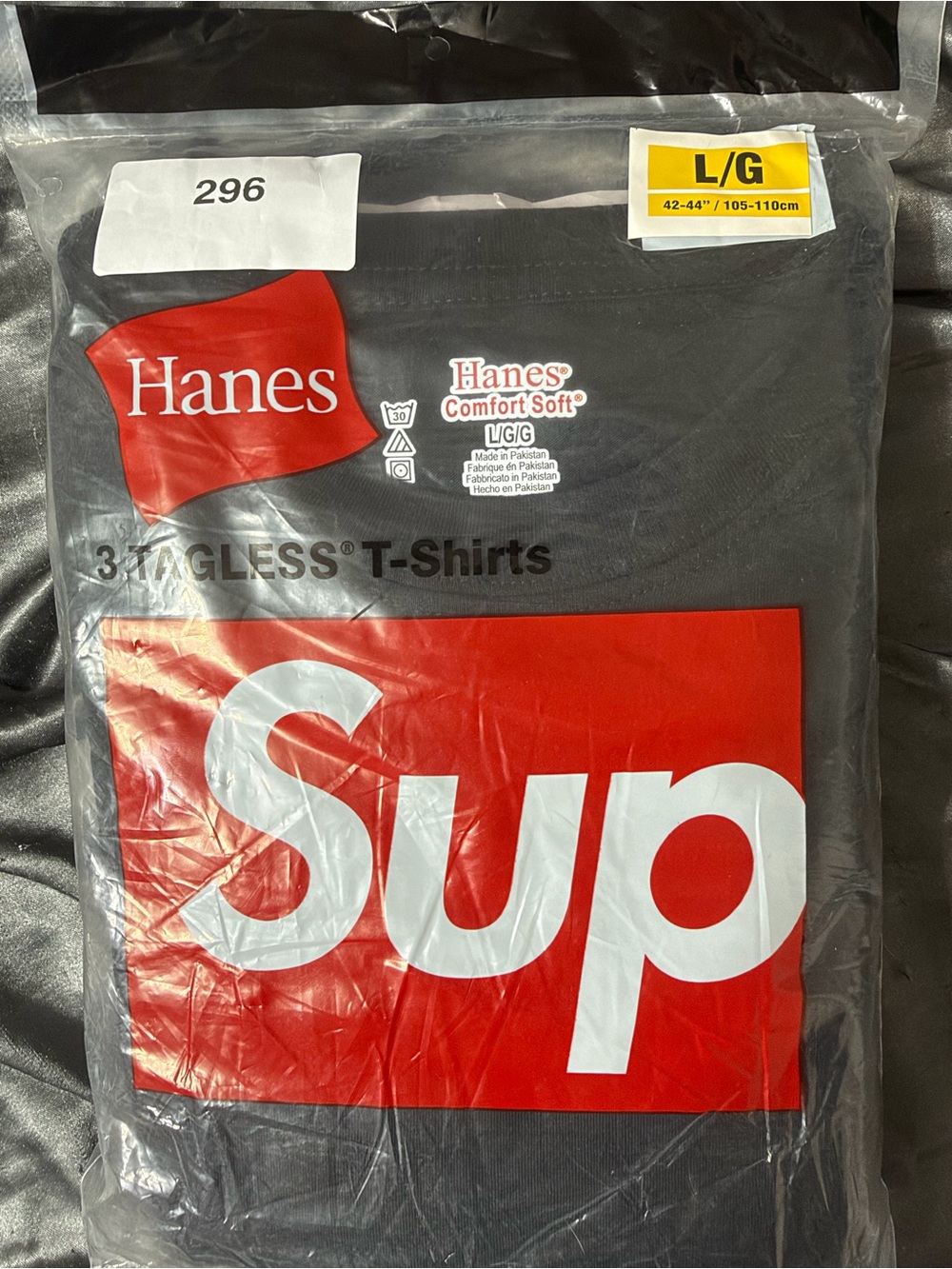 Supreme x Hanes Tagless T-Shirts 3-Pack Black Large New Sealed